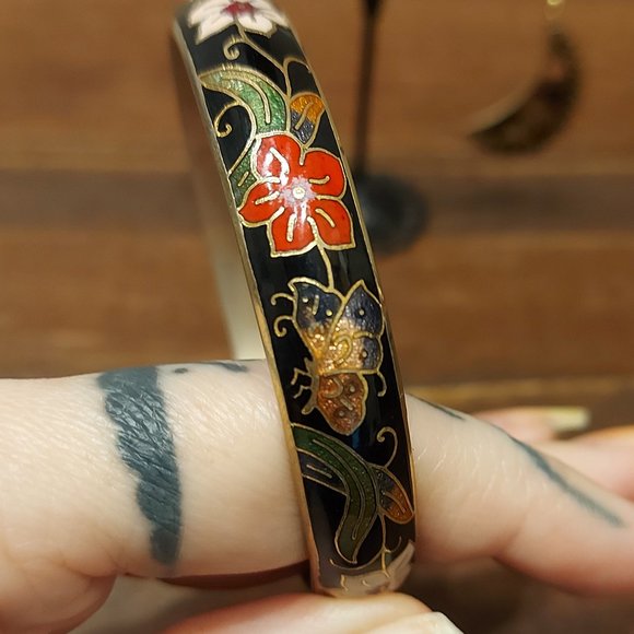 Sakura Flower Bangle & Earrings Set - Picture 5 of 16